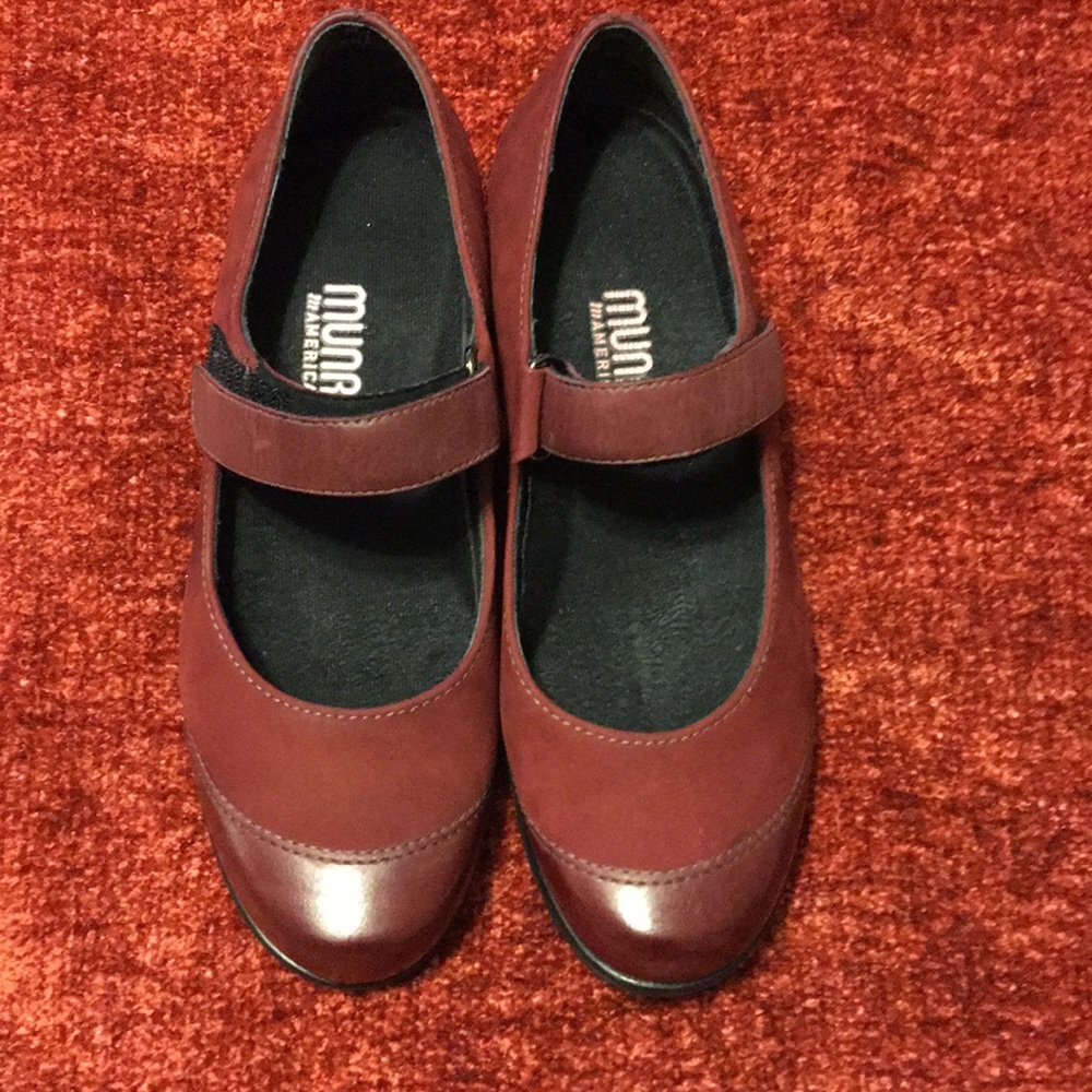 Munro America woman’s shoes